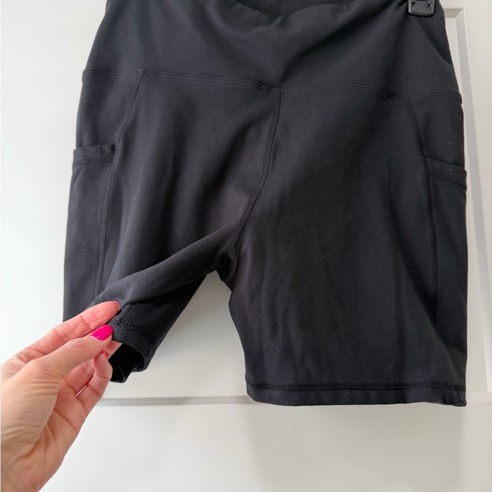 Black Maternity Women's biker Shorts size small - Picture 2 of 3